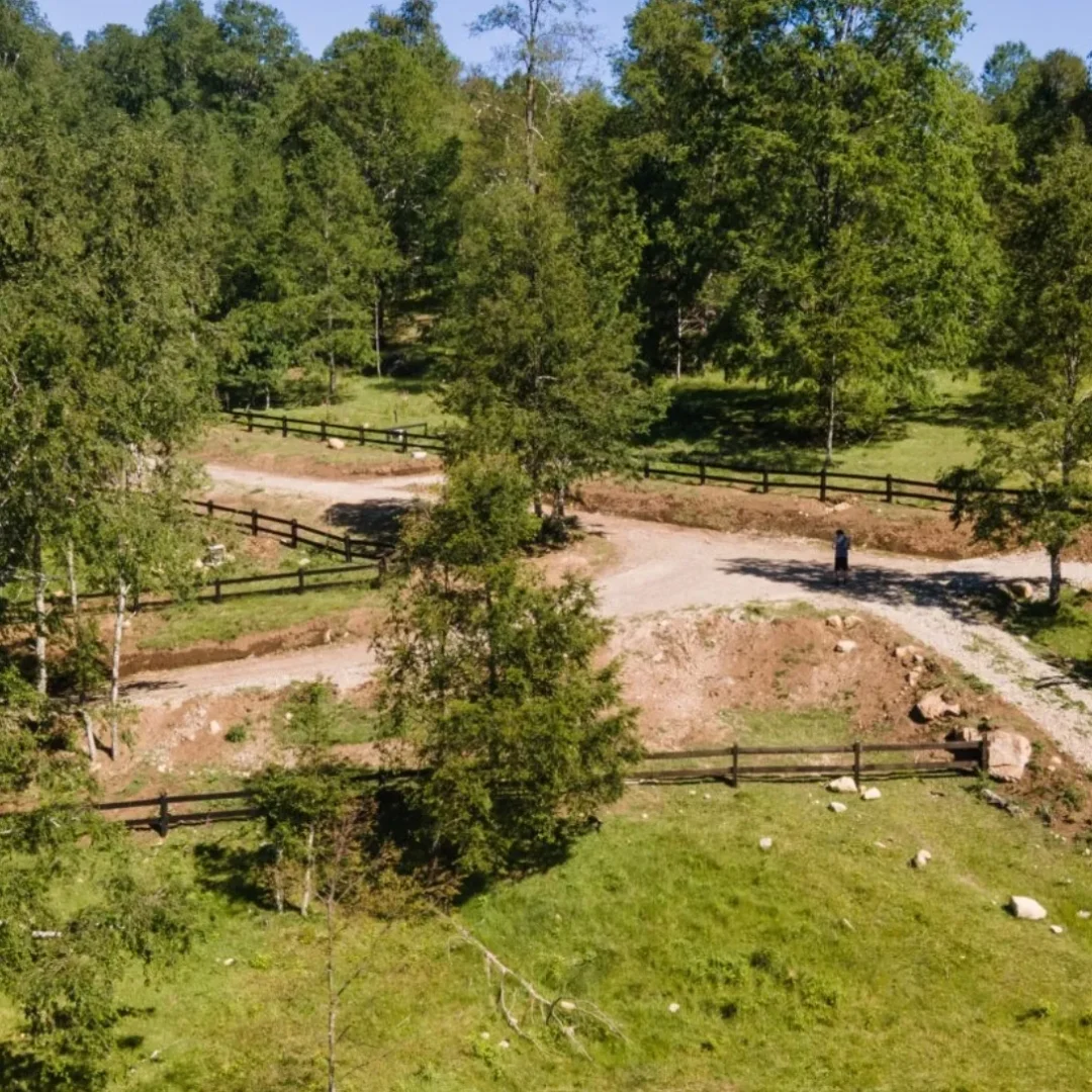 5-img-cumbresdellago